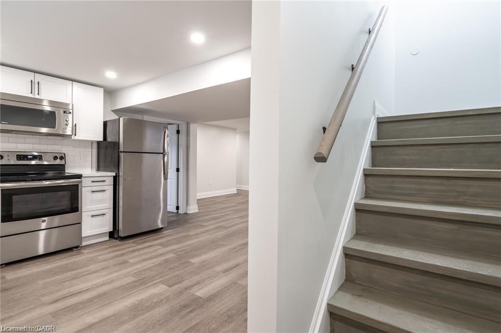 Single Family Residence for sale at 1141 Mohawk Road, Hamilton, ON, L8T 2S4 - Huntington - MLS: 40818212