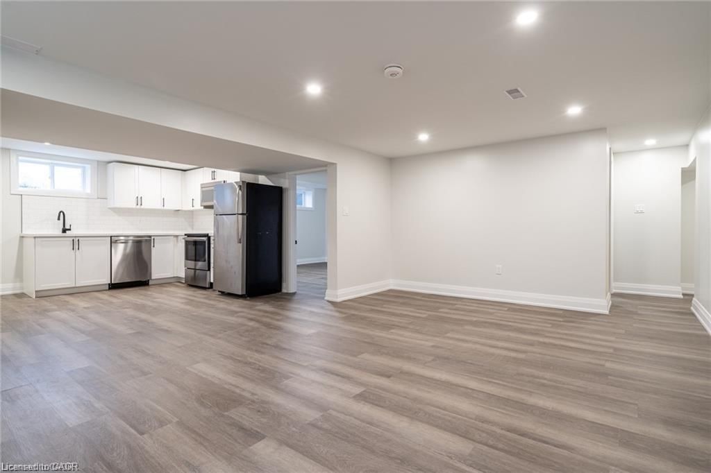 Single Family Residence for sale at 1141 Mohawk Road, Hamilton, ON, L8T 2S4 - Huntington - MLS: 40818212