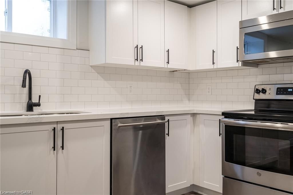 Single Family Residence for sale at 1141 Mohawk Road, Hamilton, ON, L8T 2S4 - Huntington - MLS: 40818212