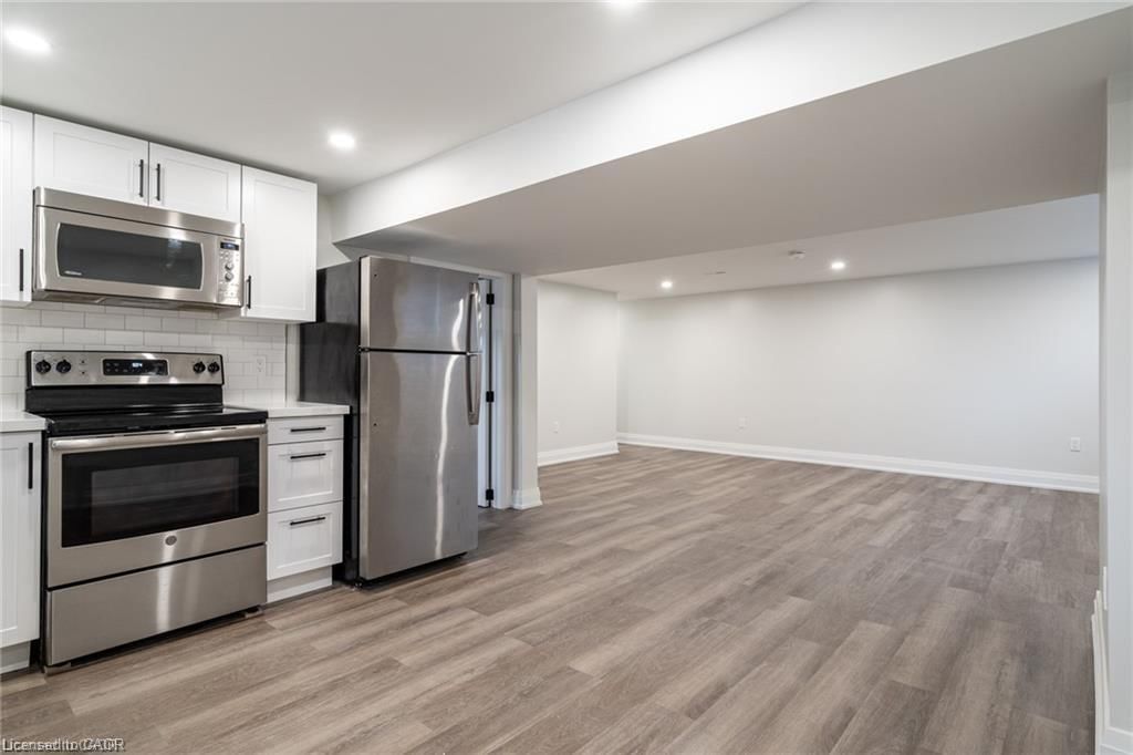 Single Family Residence for sale at 1141 Mohawk Road, Hamilton, ON, L8T 2S4 - Huntington - MLS: 40818212