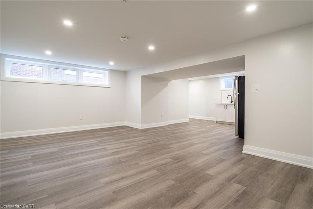 Single Family Residence for sale at 1141 Mohawk Road, Hamilton, ON, L8T 2S4 - Huntington - MLS: 40818212