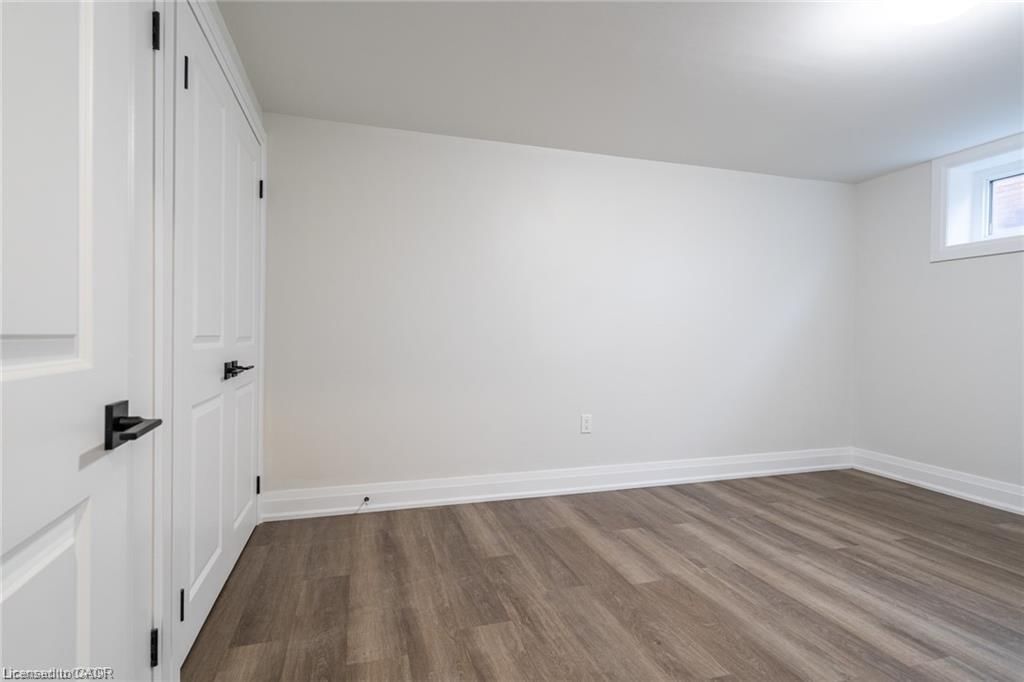 Single Family Residence for sale at 1141 Mohawk Road, Hamilton, ON, L8T 2S4 - Huntington - MLS: 40818212