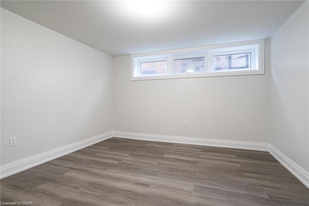 Single Family Residence for sale at 1141 Mohawk Road, Hamilton, ON, L8T 2S4 - Huntington - MLS: 40818212