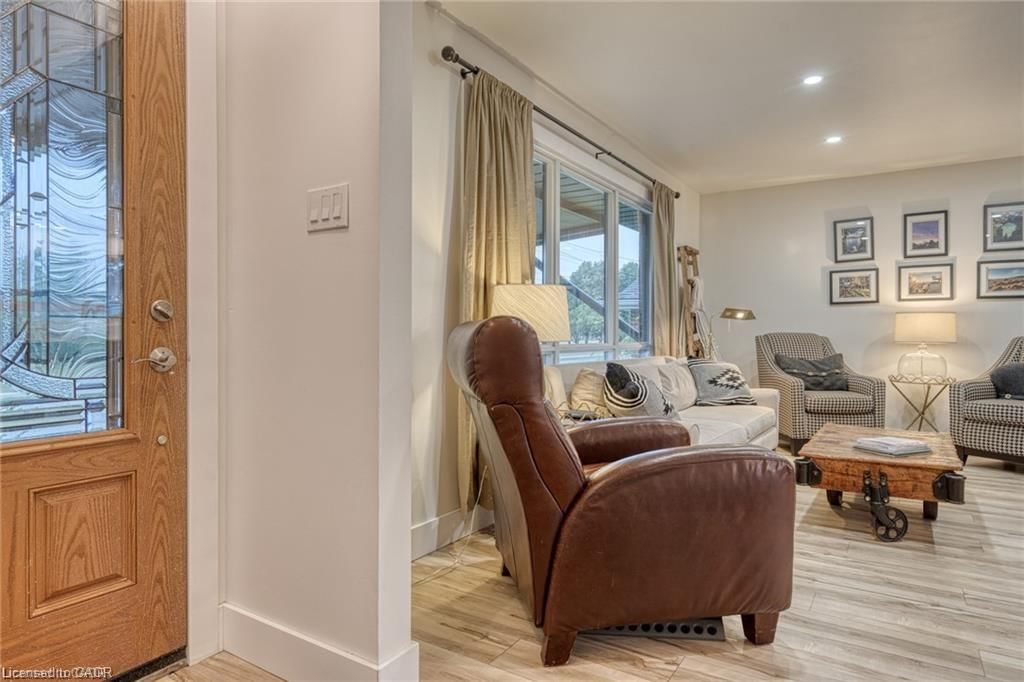 Single Family Residence for sale at 1141 Mohawk Road, Hamilton, ON, L8T 2S4 - Huntington - MLS: 40818212