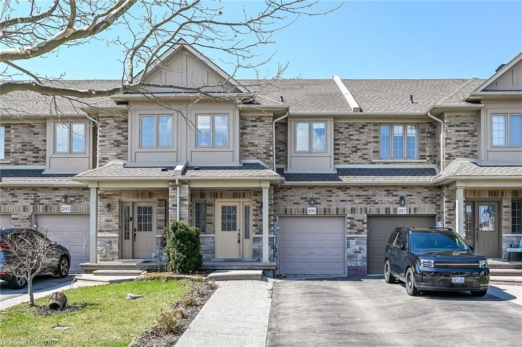 Row/Townhouse for sale at 205 Tanglewood Drive, Binbrook, ON, L0R 1C0 - Binbrook Municipal - MLS: 40818224