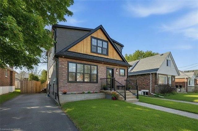 286 East 18th Street