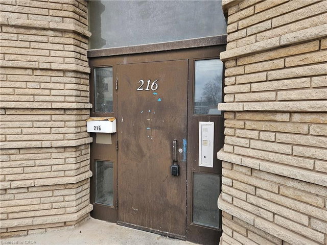 2 - 216 Parkdale Avenue N