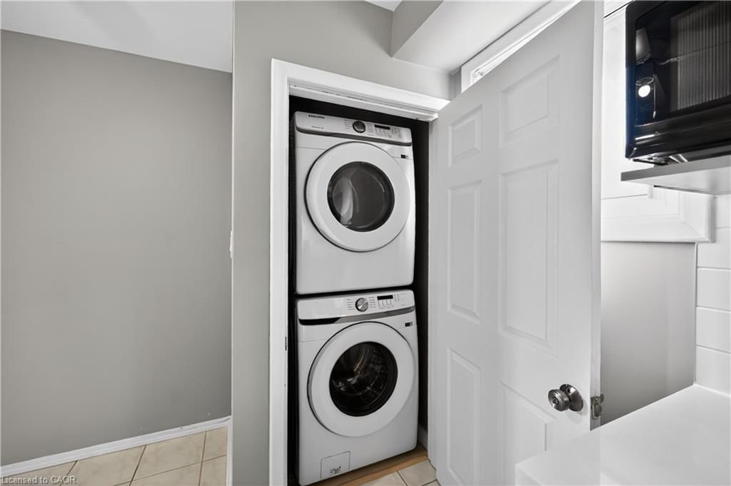 Single Family Residence for sale at 76 Terrace Drive, Hamilton, ON, L9A 2Y6 - Balfour - MLS: 40818376