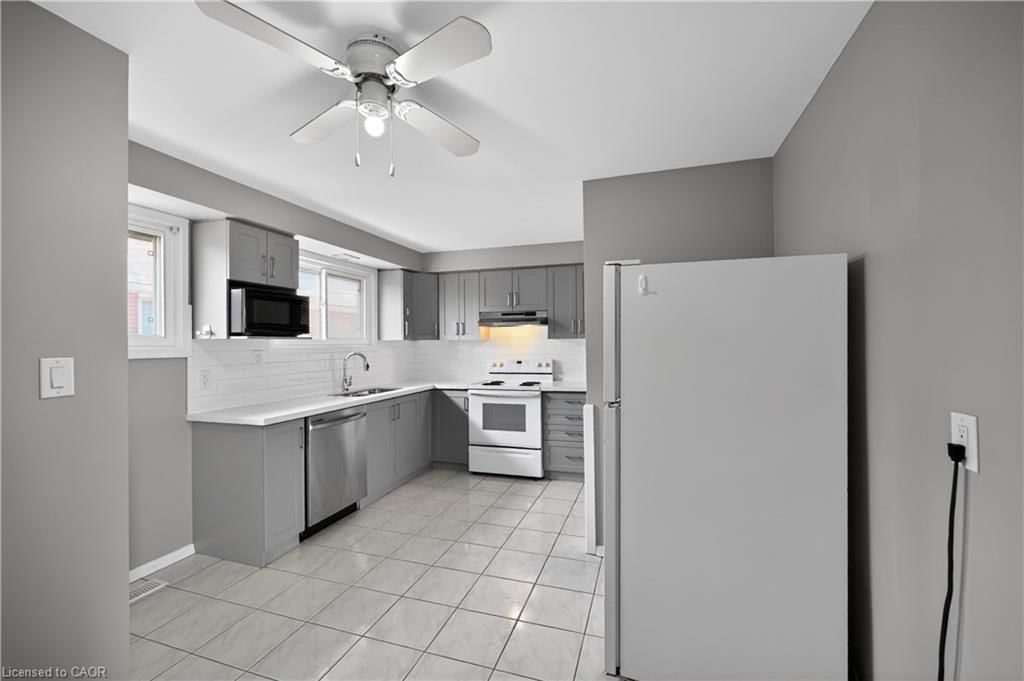 Single Family Residence for sale at 76 Terrace Drive, Hamilton, ON, L9A 2Y6 - Balfour - MLS: 40818376