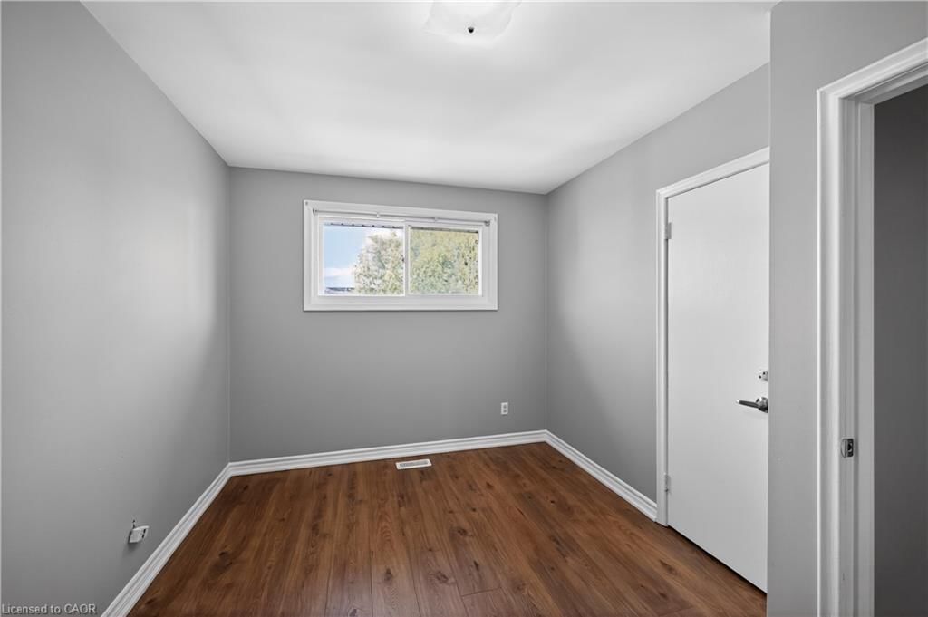 Single Family Residence for sale at 76 Terrace Drive, Hamilton, ON, L9A 2Y6 - Balfour - MLS: 40818376