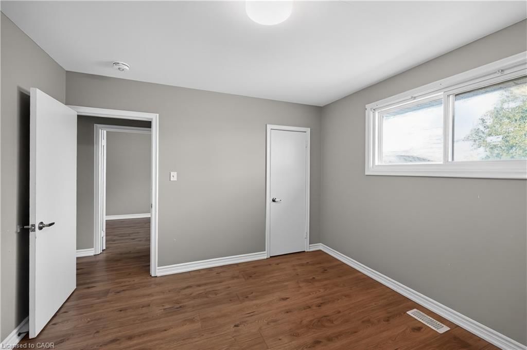 Single Family Residence for sale at 76 Terrace Drive, Hamilton, ON, L9A 2Y6 - Balfour - MLS: 40818376