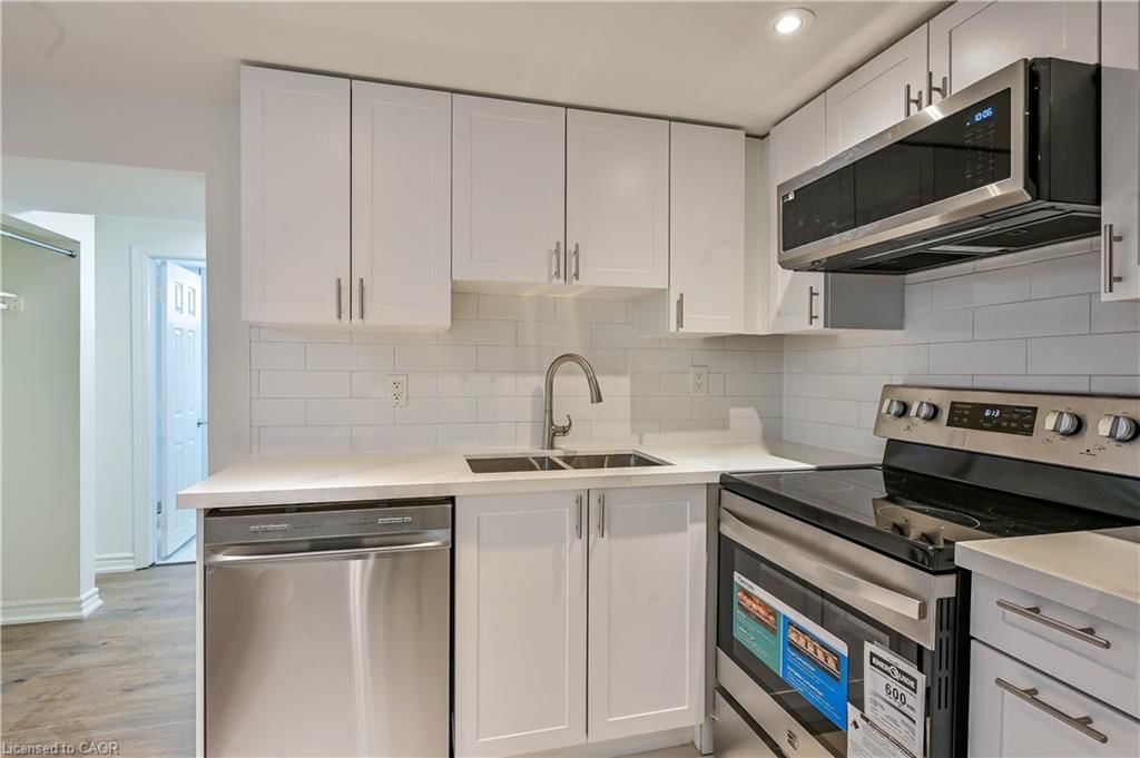 Single Family Residence for sale at 76 Terrace Drive, Hamilton, ON, L9A 2Y6 - Balfour - MLS: 40818376