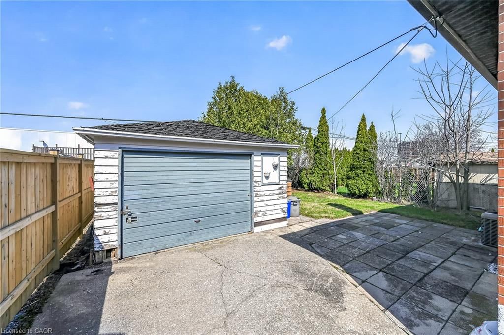 Single Family Residence for sale at 76 Terrace Drive, Hamilton, ON, L9A 2Y6 - Balfour - MLS: 40818376