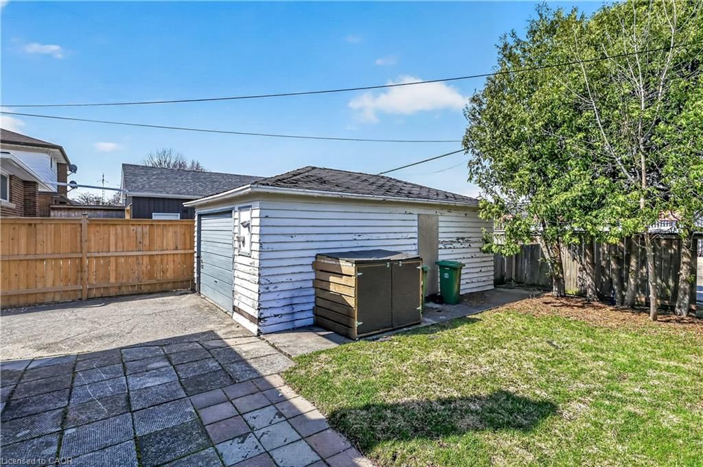 Single Family Residence for sale at 76 Terrace Drive, Hamilton, ON, L9A 2Y6 - Balfour - MLS: 40818376