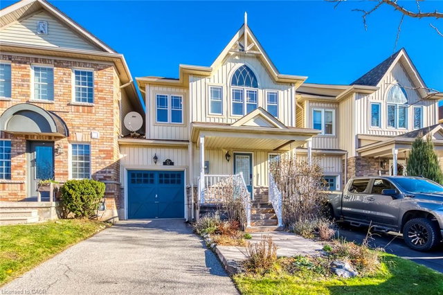67 Golden Iris Crescent