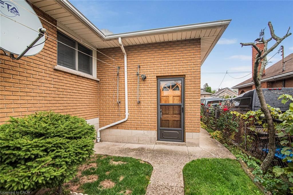 Single Family Residence for sale at 31 Adair Avenue, Hamilton, ON, L8H 6A5 - McQuesten - MLS: 40818630