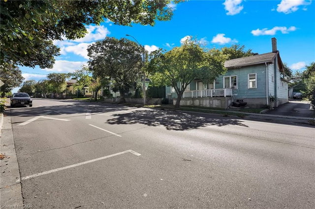 219 Dalhousie Street