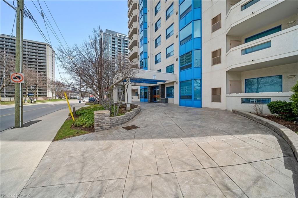 Condo/Apt Unit for sale at 404-1272 Ontario Street, Burlington, ON, L7S 2L8 - Maple - MLS: 40818691