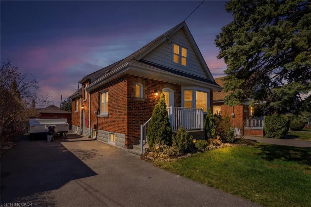 Single Family Residence sold at 26 Isabel Avenue, Hamilton, ON, L8H 1A9 - Normanhurst - MLS: 40818712
