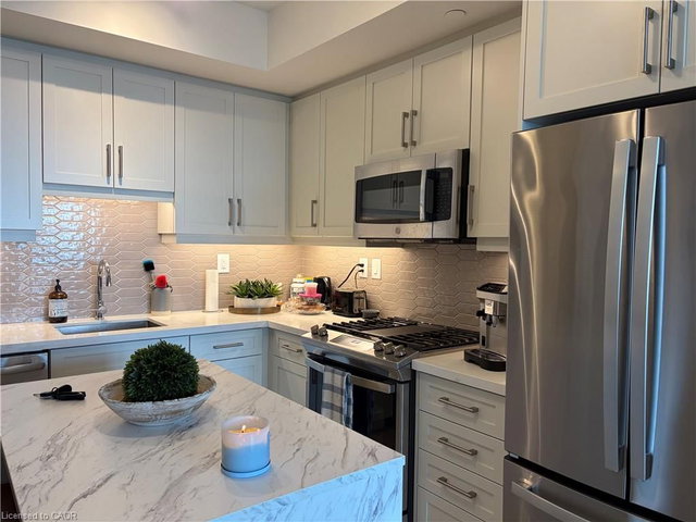 904 - 2007 James Street