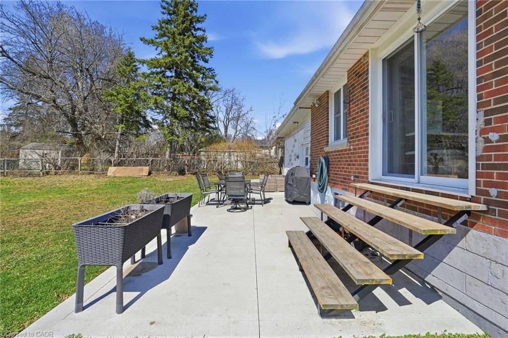 Single Family Residence for sale at 208 Seneca Avenue, Hamilton, ON, L9B 1M2 - Allison - MLS: 40818962