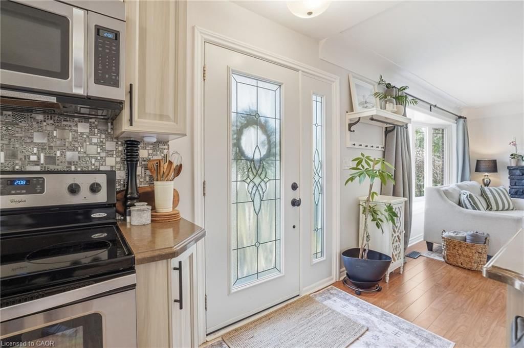 Single Family Residence for sale at 208 Seneca Avenue, Hamilton, ON, L9B 1M2 - Allison - MLS: 40818962