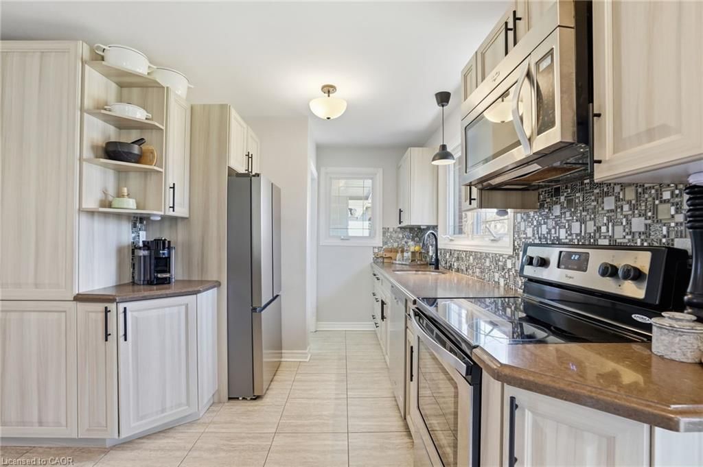 Single Family Residence for sale at 208 Seneca Avenue, Hamilton, ON, L9B 1M2 - Allison - MLS: 40818962