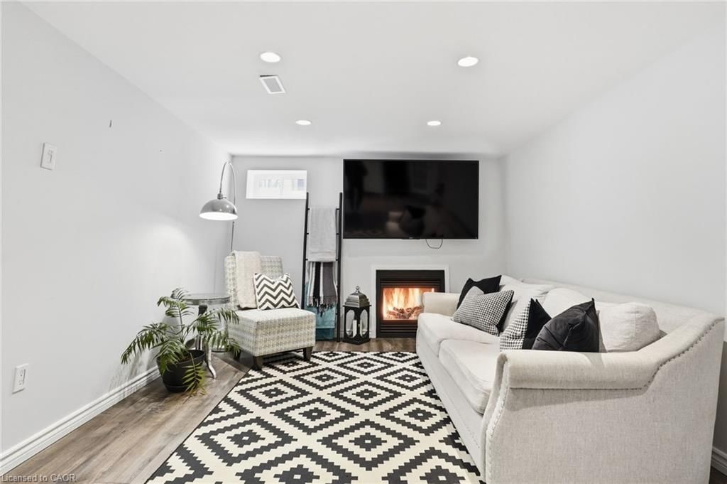 Single Family Residence for sale at 208 Seneca Avenue, Hamilton, ON, L9B 1M2 - Allison - MLS: 40818962