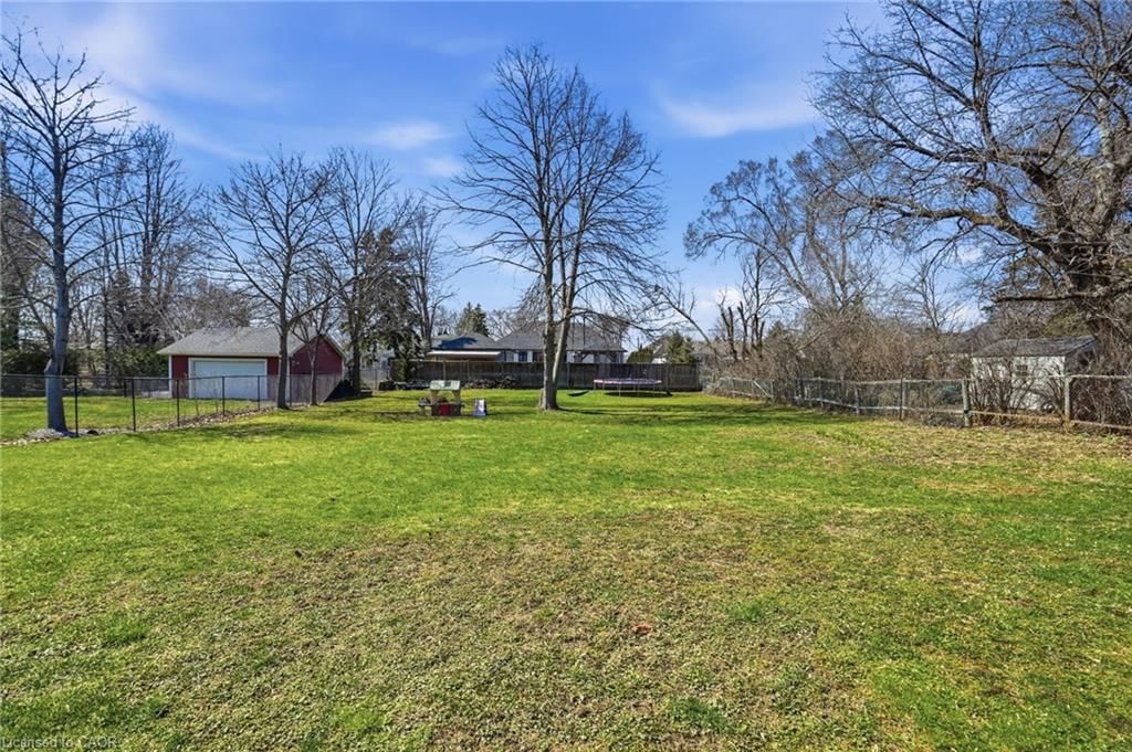 Single Family Residence for sale at 208 Seneca Avenue, Hamilton, ON, L9B 1M2 - Allison - MLS: 40818962