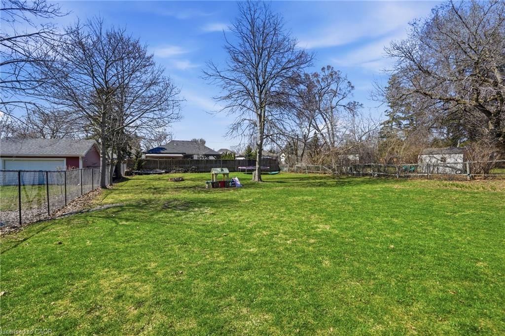 Single Family Residence for sale at 208 Seneca Avenue, Hamilton, ON, L9B 1M2 - Allison - MLS: 40818962