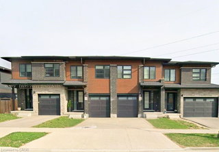 897 Robert Ferrie Drive