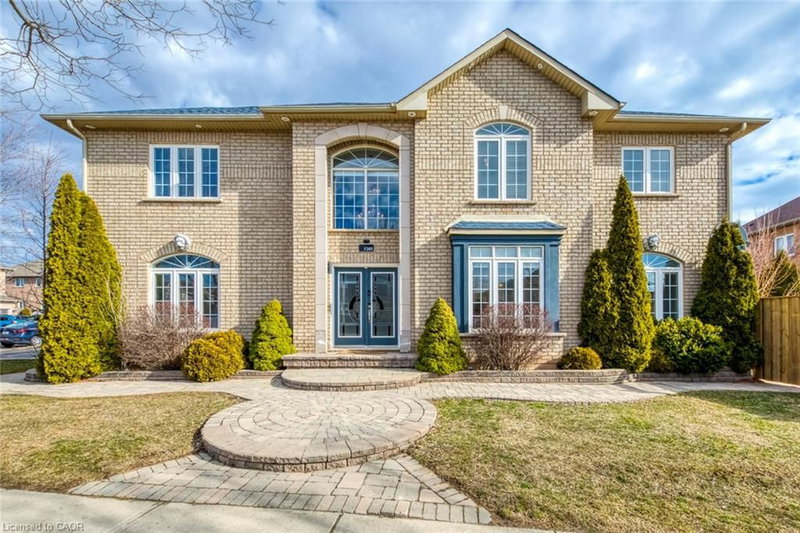 2389 Grand Oak Trail, Oakville, Ontario