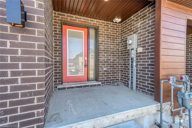 95 Queensbrook Crescent