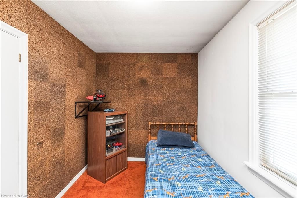 Single Family Residence for sale at 124 Broker Drive, Hamilton, ON, L8T 2B8 - Huntington - MLS: 40819085