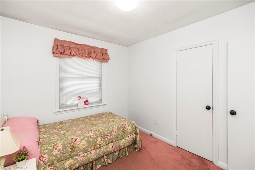 Single Family Residence for sale at 124 Broker Drive, Hamilton, ON, L8T 2B8 - Huntington - MLS: 40819085