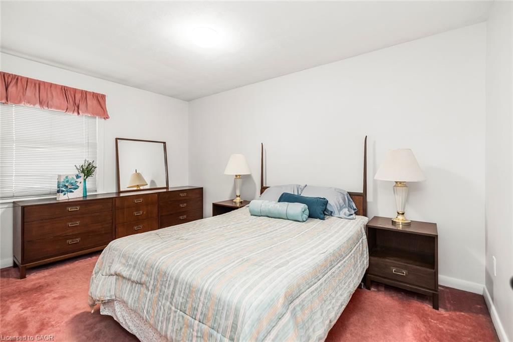 Single Family Residence for sale at 124 Broker Drive, Hamilton, ON, L8T 2B8 - Huntington - MLS: 40819085