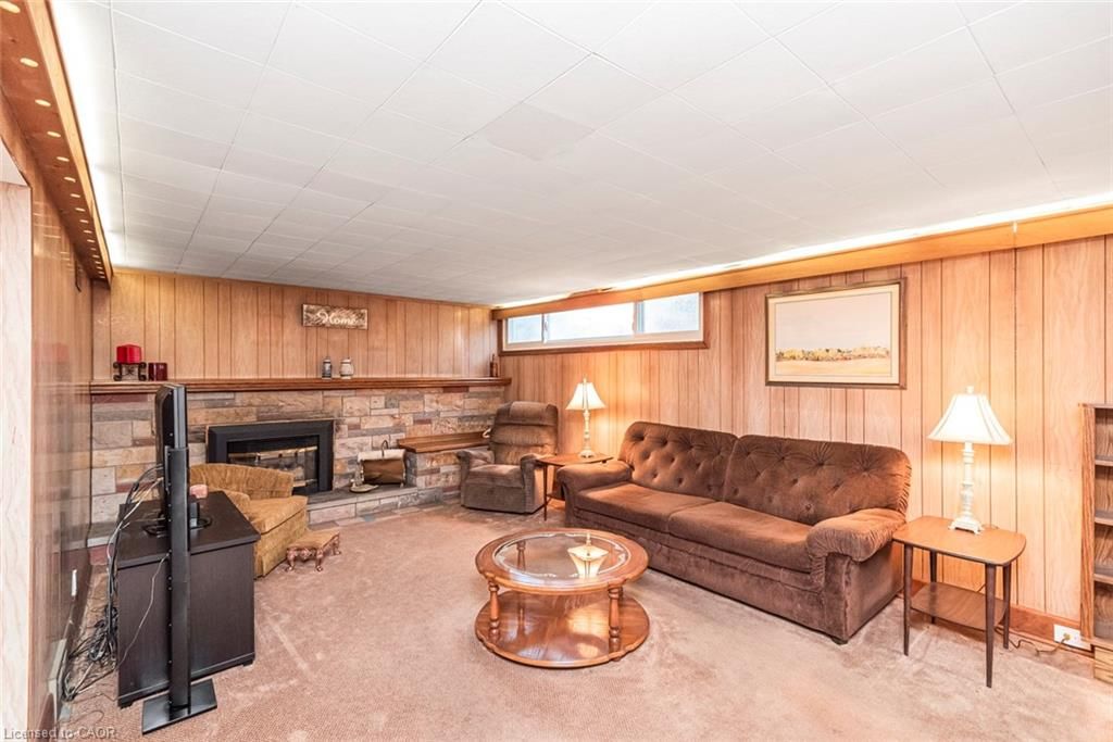 Single Family Residence for sale at 124 Broker Drive, Hamilton, ON, L8T 2B8 - Huntington - MLS: 40819085