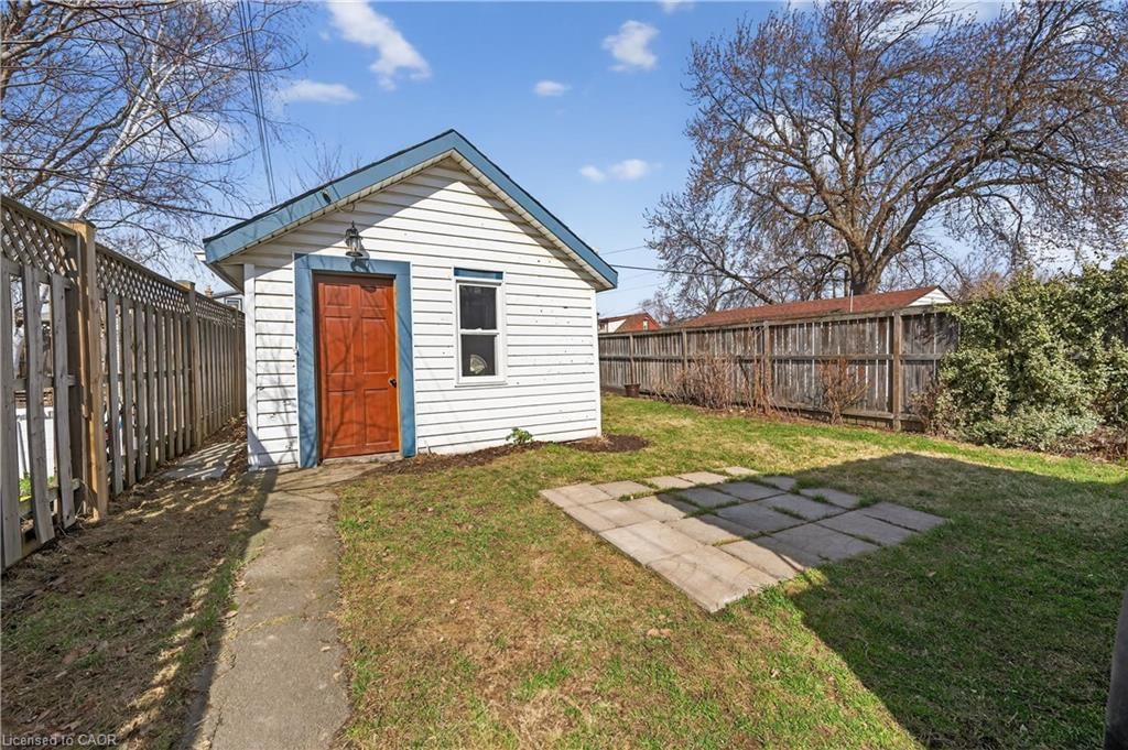 Single Family Residence for sale at 183 Paling Avenue, Hamilton, ON, L8H 5J6 - Homeside - MLS: 40819184