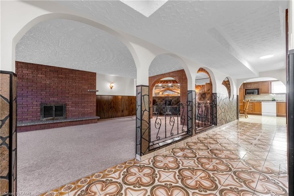 Single Family Residence for sale at 11 Forest Hill Crescent, Hamilton, ON, L8K 5V2 - Red Hill - MLS: 40819197