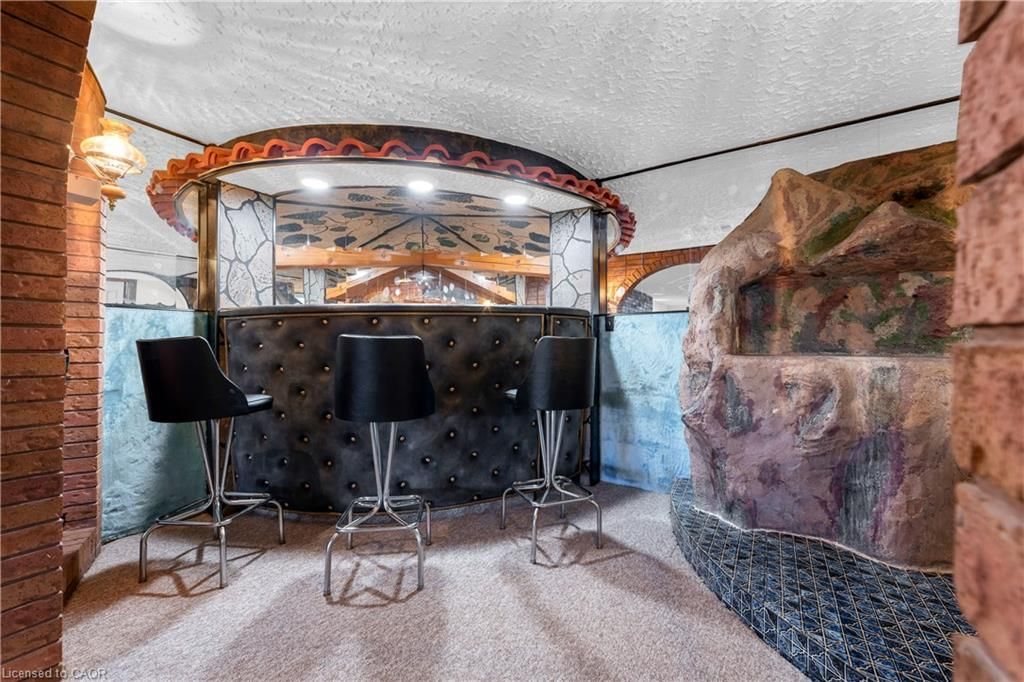 Single Family Residence for sale at 11 Forest Hill Crescent, Hamilton, ON, L8K 5V2 - Red Hill - MLS: 40819197