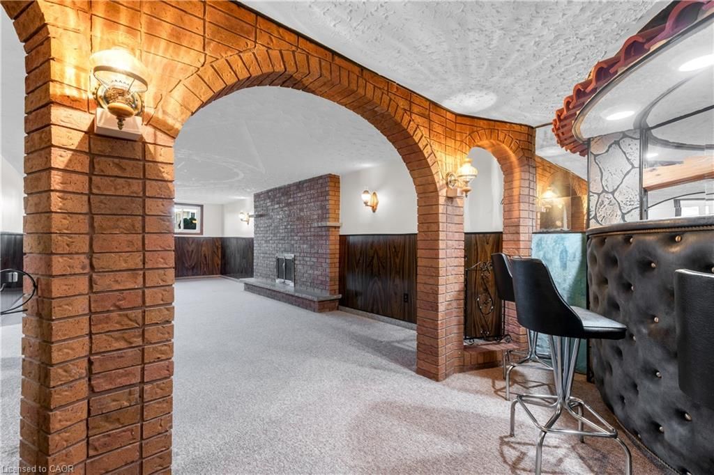 Single Family Residence for sale at 11 Forest Hill Crescent, Hamilton, ON, L8K 5V2 - Red Hill - MLS: 40819197