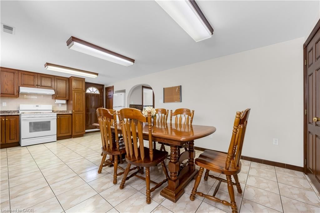 Single Family Residence for sale at 11 Forest Hill Crescent, Hamilton, ON, L8K 5V2 - Red Hill - MLS: 40819197