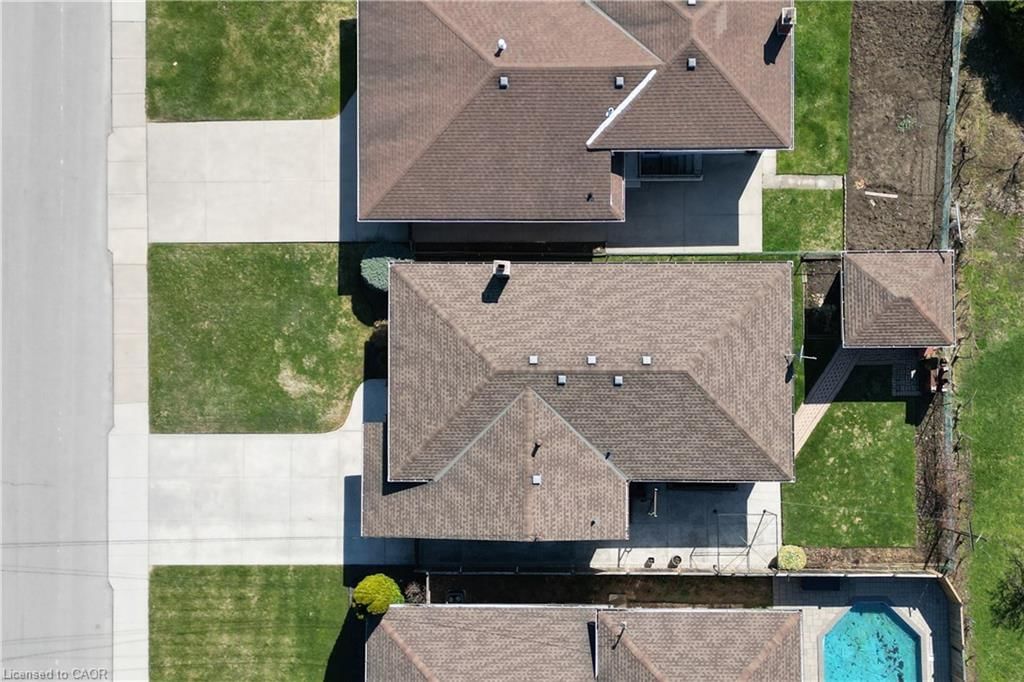 Single Family Residence for sale at 11 Forest Hill Crescent, Hamilton, ON, L8K 5V2 - Red Hill - MLS: 40819197