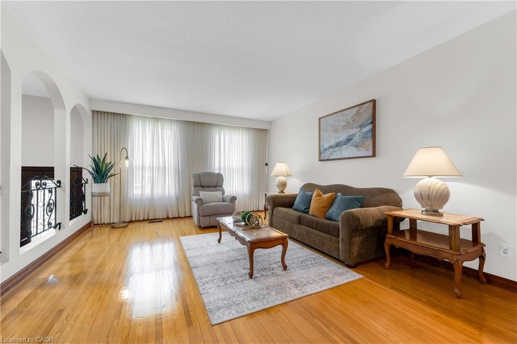 Single Family Residence for sale at 11 Forest Hill Crescent, Hamilton, ON, L8K 5V2 - Red Hill - MLS: 40819197