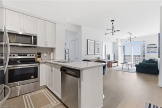 702 - 155 Caroline Street S