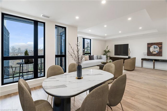 302 - 4390 Hillview Drive