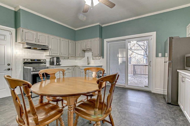 A - 2 Queen Street N