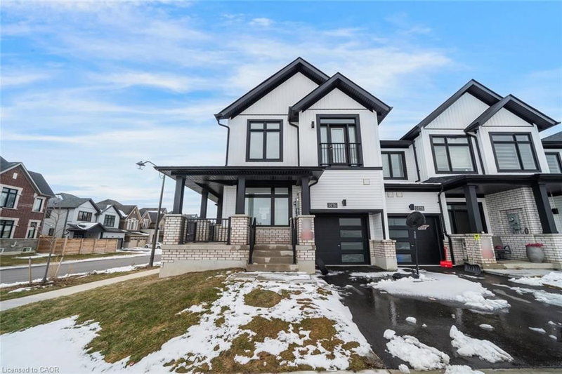 1076 Thompson Drive, Oshawa, Ontario