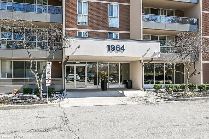 1105 - 1964 Main Street W