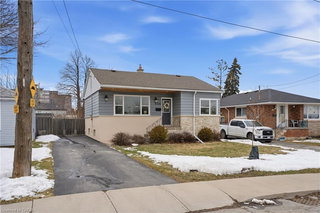 208 East 44th Street